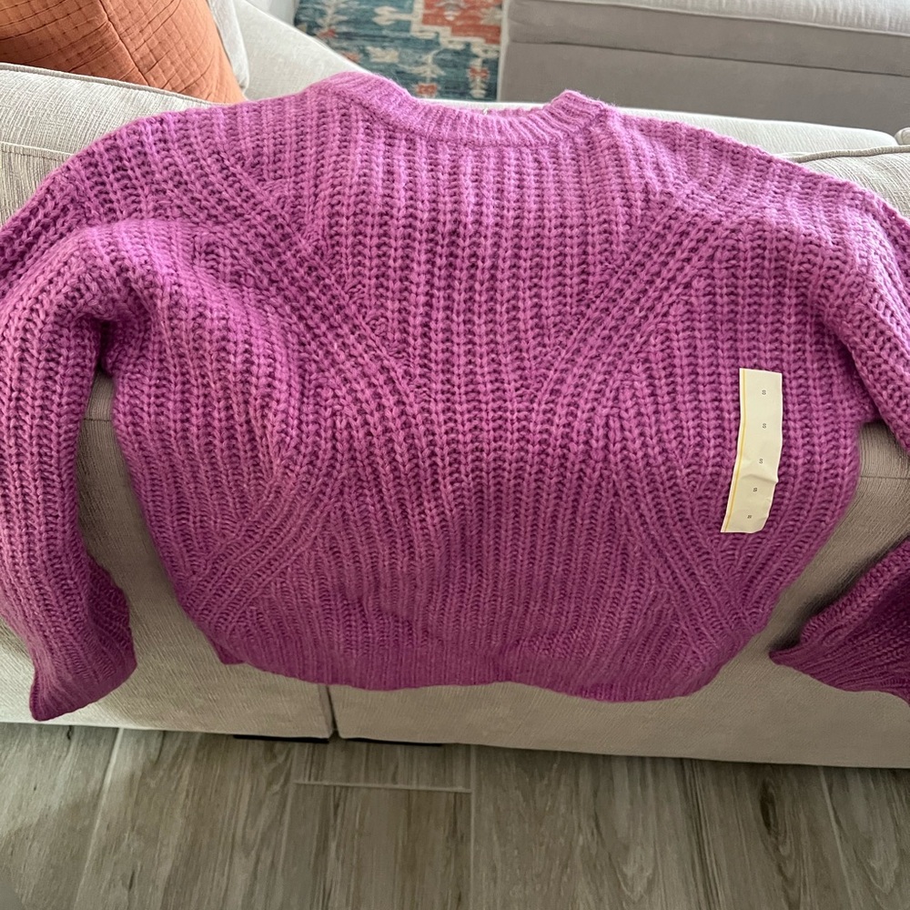 Sweater a new day brand new